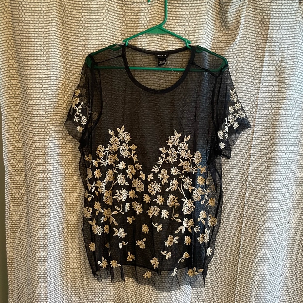 NWOT - Sheer Torrid Top